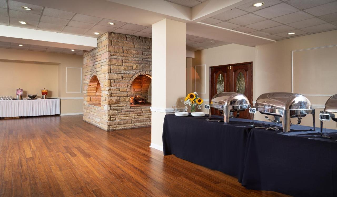 Meadowbrook Inn Blowing Rock Exterior photo