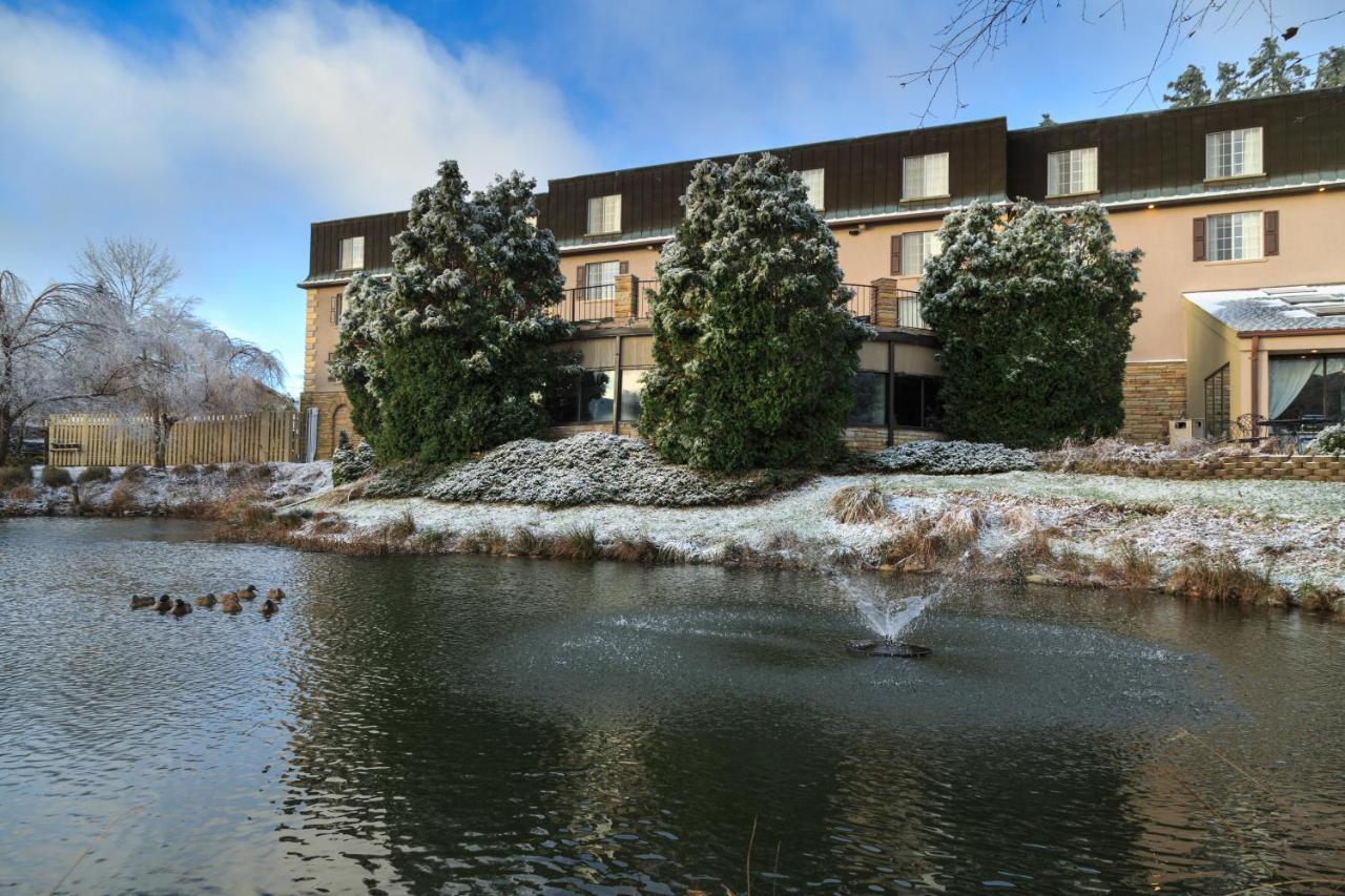 Meadowbrook Inn Blowing Rock Exterior photo