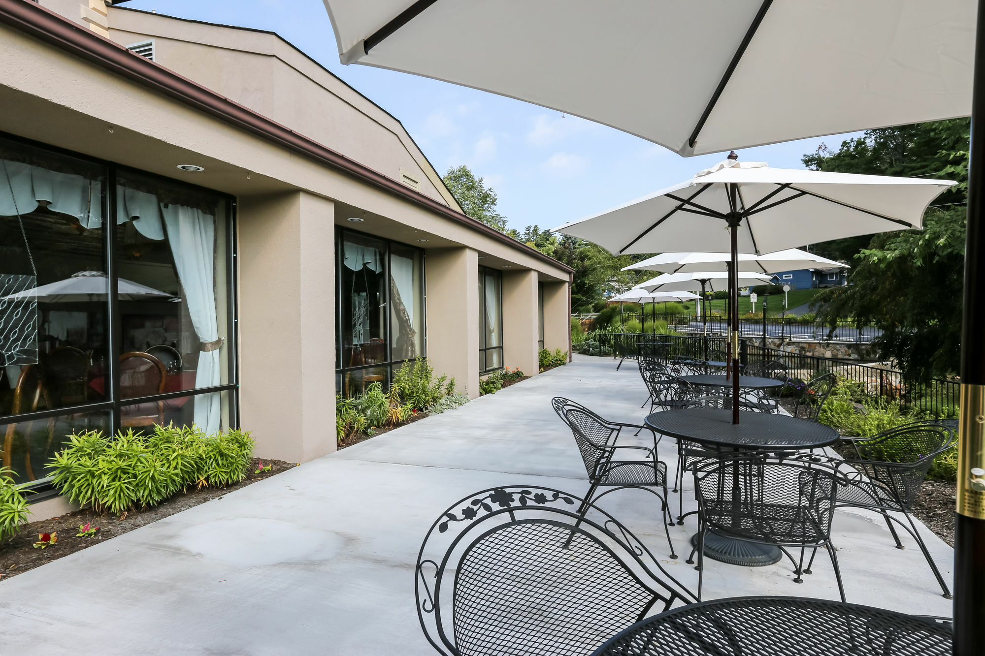 Meadowbrook Inn Blowing Rock Exterior photo